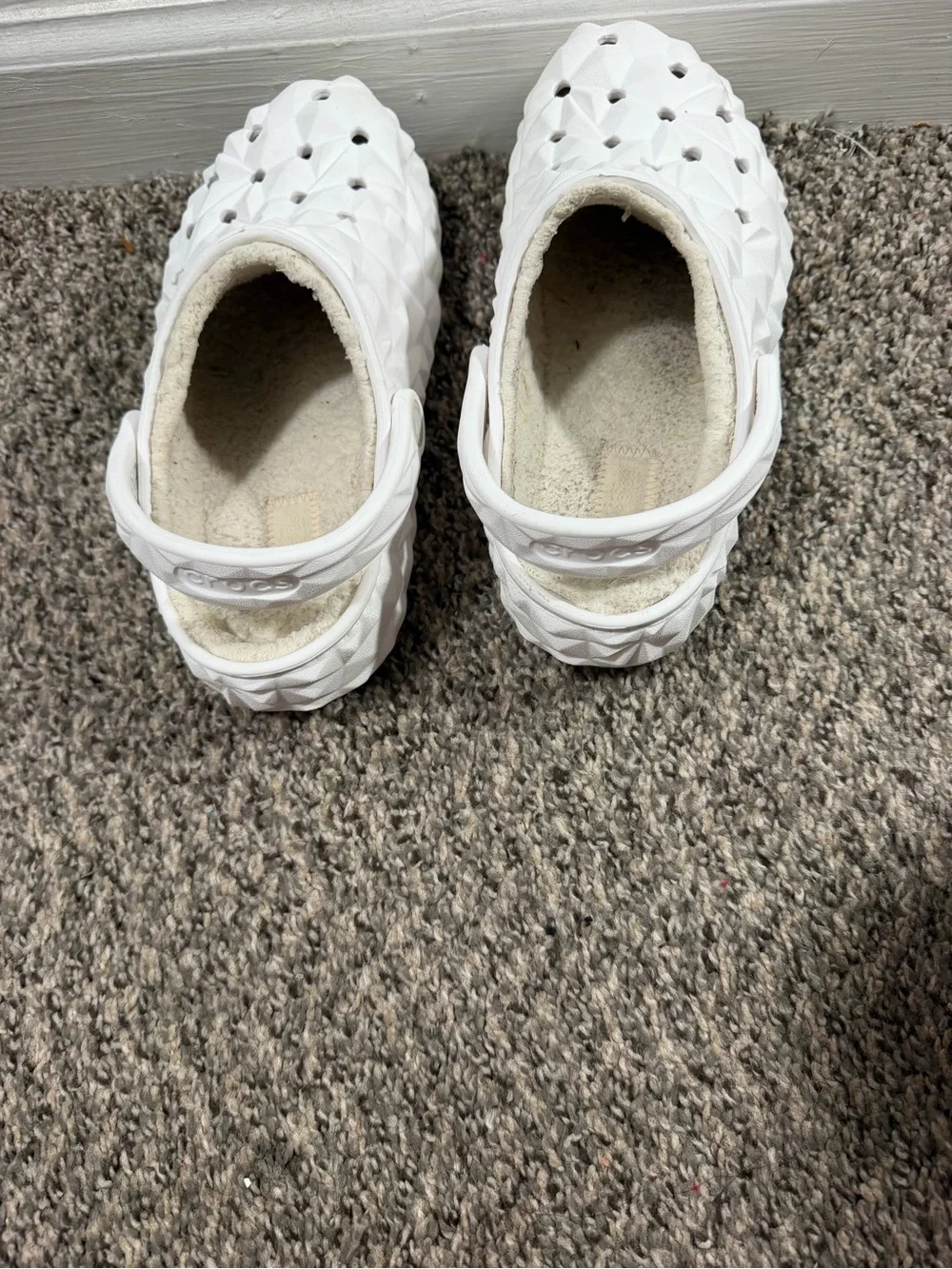 CROCS Kids White Textured Geometric Clog